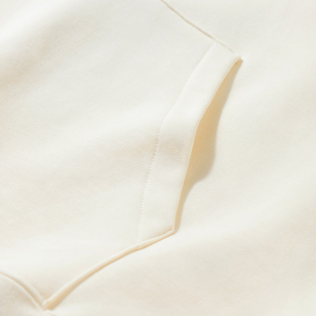 תקריב פרטי הקפוצ׳ון של JINX BRUSHED FLEECE