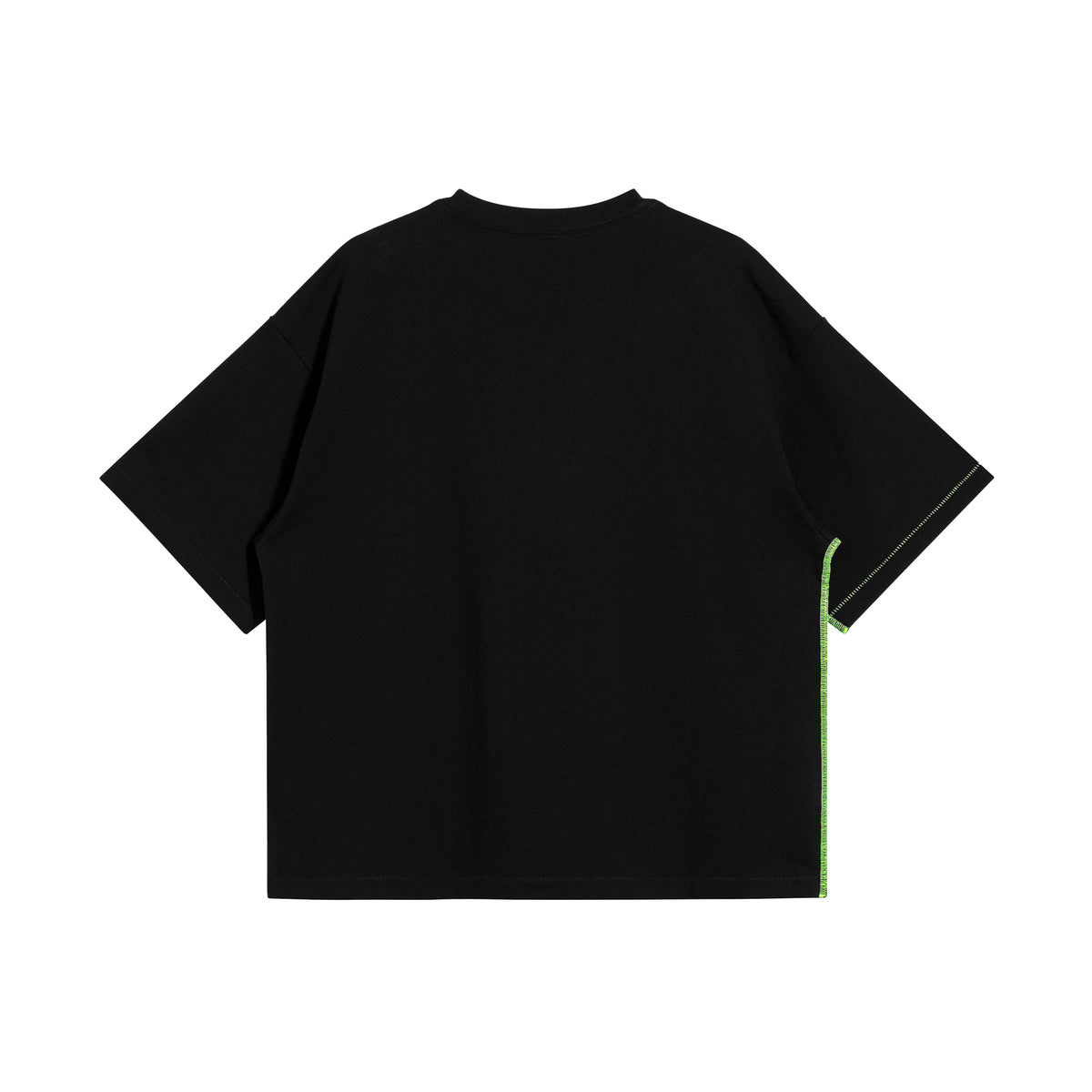 מבט אחורי על חולצת WIRED WILD שחורה בגזרת UNISEX BOXY