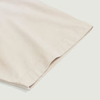 תקריב בד ושרוול של חולצת FEVER DREAM מבד כותנה 260GSM